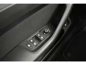 Volkswagen Passat (2021) thumbnail 41