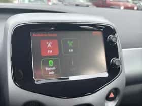 Toyota Aygo (2018) thumbnail 12