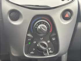 Toyota Aygo (2018) thumbnail 14