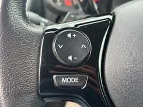 Toyota Aygo (2018) thumbnail 17