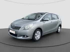 Toyota Verso (2011) thumbnail 6