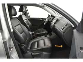 Volkswagen Tiguan (2011) thumbnail 27