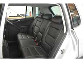 Volkswagen Tiguan (2011) thumbnail 34