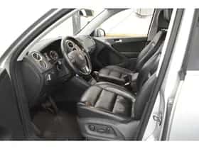 Volkswagen Tiguan (2011) thumbnail 36