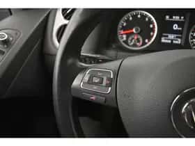 Volkswagen Tiguan (2011) thumbnail 40