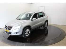Volkswagen Tiguan (2011) thumbnail 48