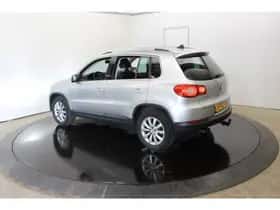 Volkswagen Tiguan (2011) thumbnail 50