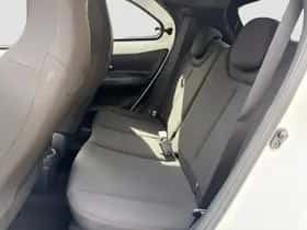Toyota Aygo X (2024) thumbnail 9