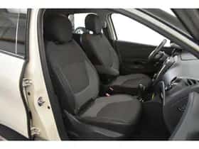 Renault Captur (2016) thumbnail 23