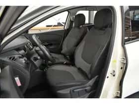 Renault Captur (2016) thumbnail 4