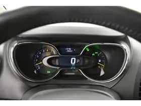 Renault Captur (2016) thumbnail 36