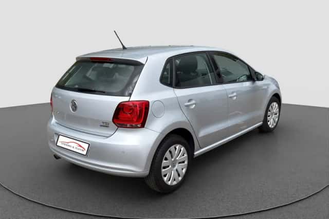 Volkswagen Polo (2012) thumbnail 3