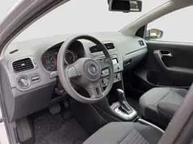 Volkswagen Polo (2012) thumbnail 7