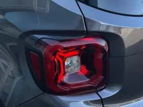 Jeep Renegade (2019) thumbnail 25