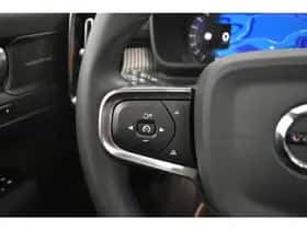 Volvo XC40 (2022) thumbnail 23