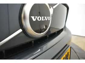 Volvo XC40 (2022) thumbnail 8