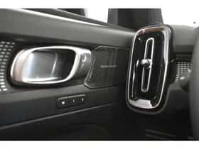 Volvo XC40 (2022) thumbnail 9