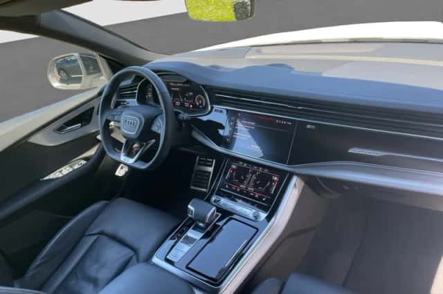 Audi Q8 (2024) thumbnail 2