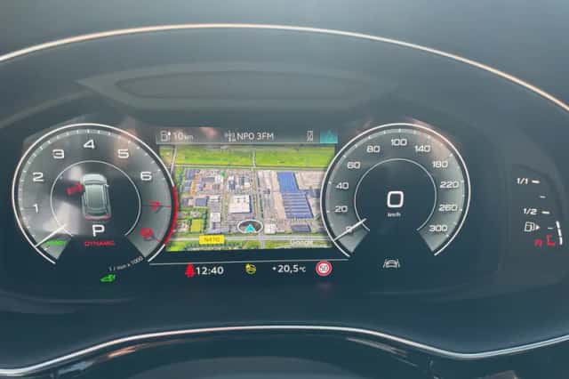Audi Q8 (2024) thumbnail 4