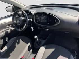 Toyota Aygo X (2022) thumbnail 15