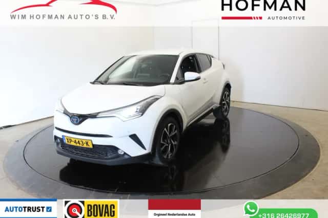 Toyota C-HR (2019) thumbnail 1