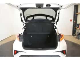 Toyota C-HR (2019) thumbnail 24