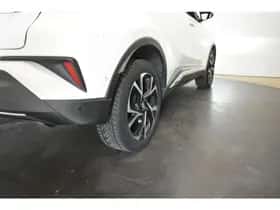 Toyota C-HR (2019) thumbnail 25