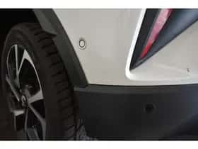 Toyota C-HR (2019) thumbnail 9