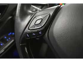 Toyota C-HR (2019) thumbnail 10