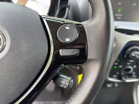 Toyota Aygo (2016) thumbnail 12