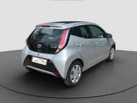 Toyota Aygo (2016) thumbnail 3