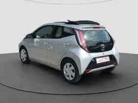 Toyota Aygo (2016) thumbnail 6
