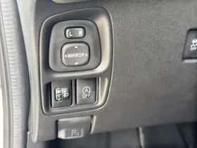 Toyota Aygo (2016) thumbnail 9