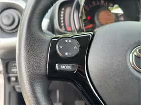 Toyota Aygo (2016) thumbnail 10