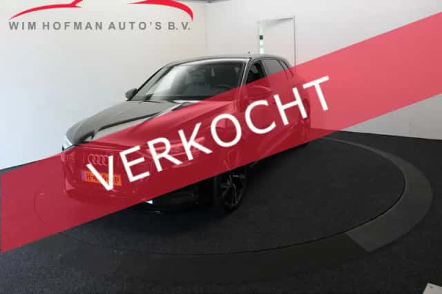 Audi e-tron (2019) thumbnail 1