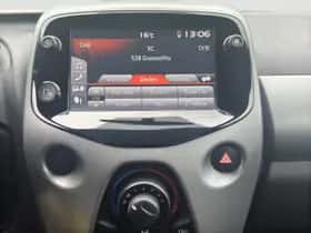 Toyota Aygo (2018) thumbnail 13
