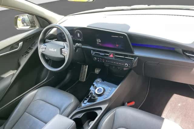 Kia Niro (2023) thumbnail 2