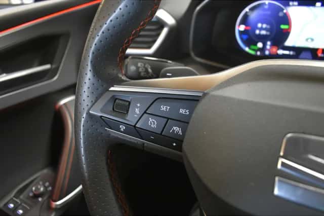 SEAT Leon (2021) thumbnail 6