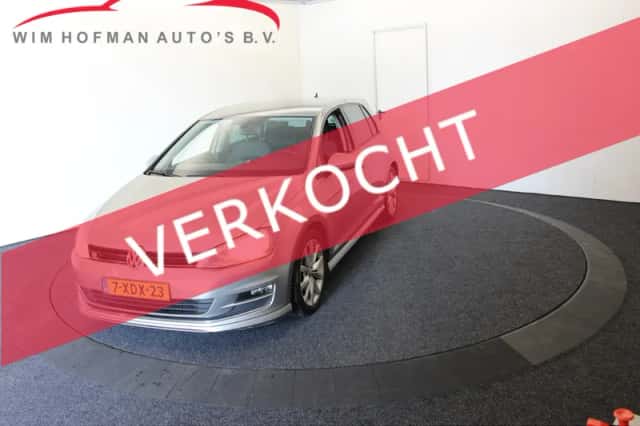 Volkswagen Golf (2014) thumbnail 1