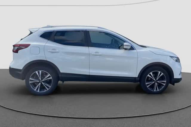 Nissan Qashqai (2021) thumbnail 2