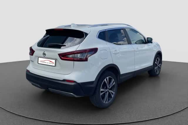 Nissan Qashqai (2021) thumbnail 3