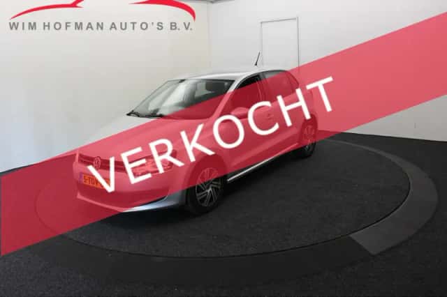 Volkswagen Polo (2014) thumbnail 1
