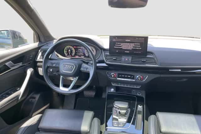 Audi Q5 (2023) thumbnail 2