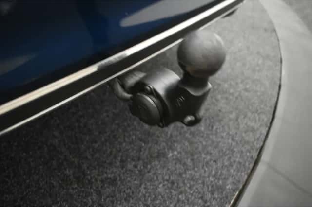 Volkswagen Passat (2021) thumbnail 4