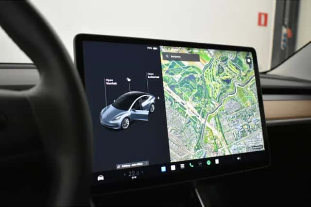 Tesla Model 3 (2019) thumbnail 5