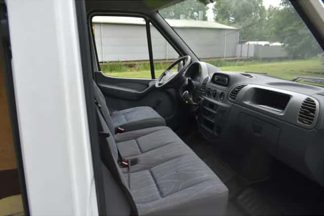 Mercedes-Benz Sprinter (2004) thumbnail 5