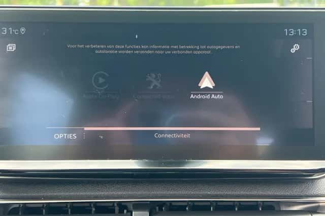 Peugeot 5008 (2021) thumbnail 3
