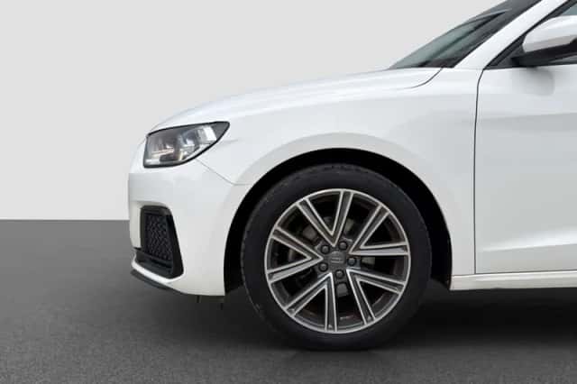 Audi A1 (2019) thumbnail 3