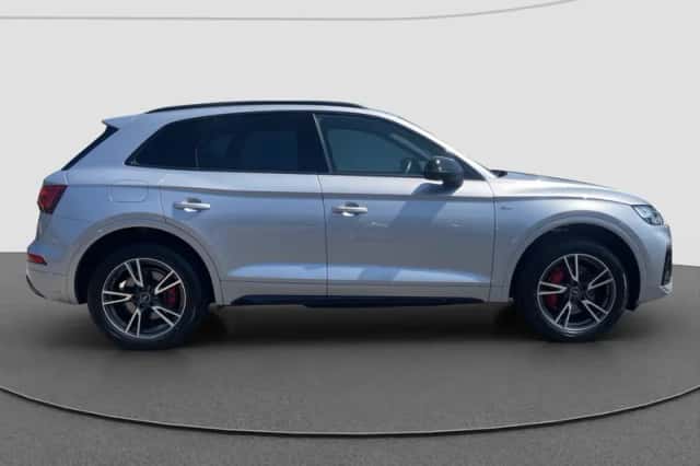 Audi Q5 (2023) thumbnail 5