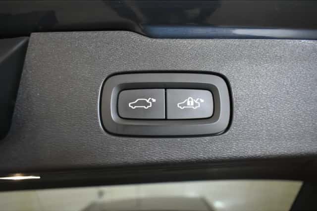 Volvo V60 (2020) thumbnail 6